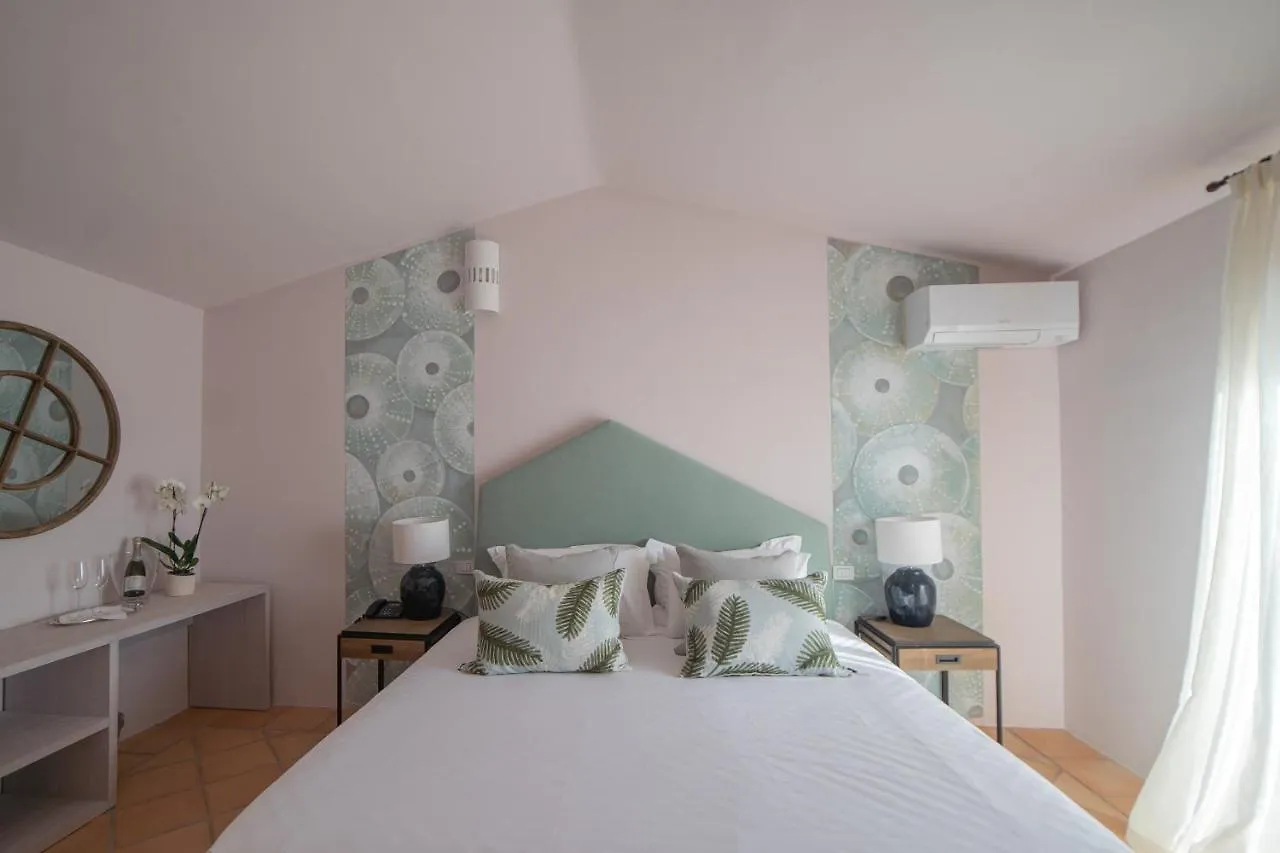 Hotel Borgo Smeraldo Arzachena 4*,  Italy