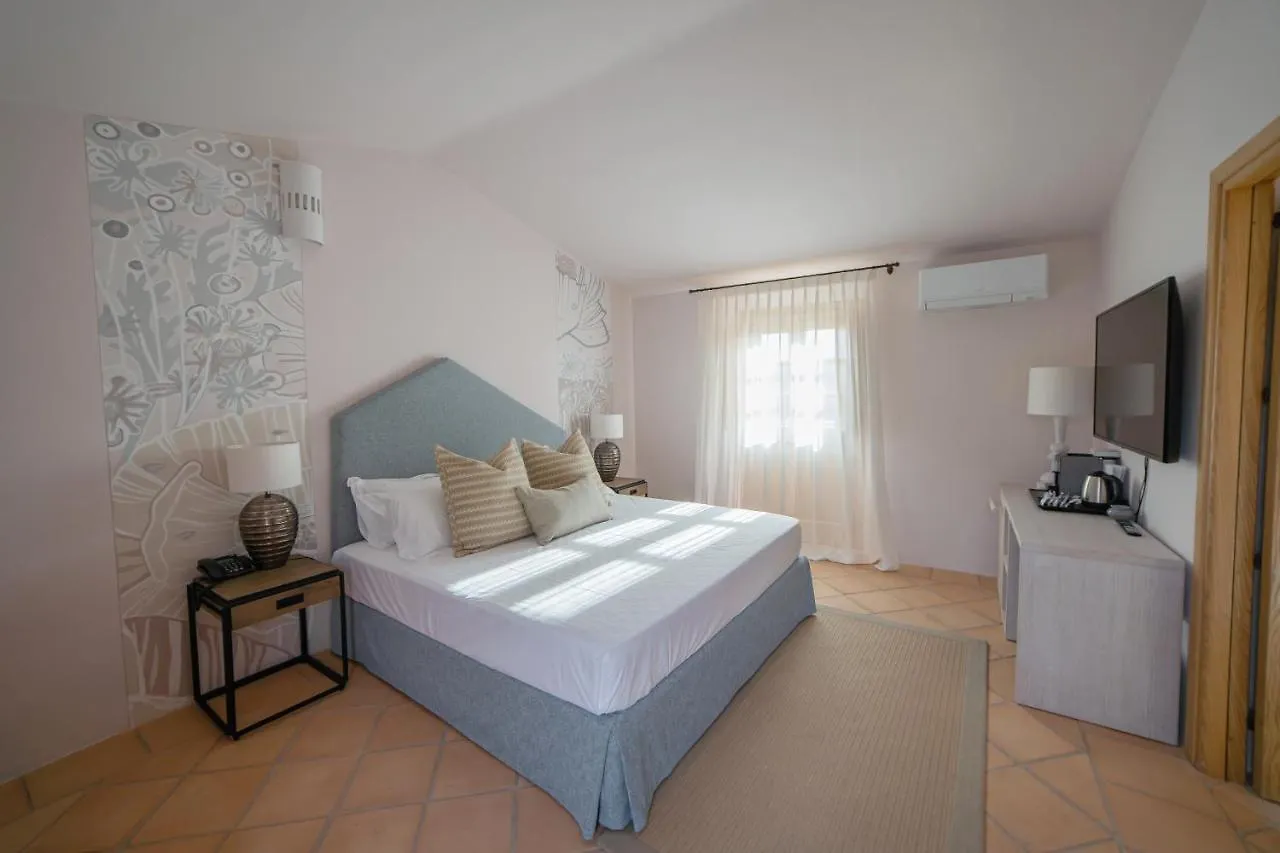 Hotel Borgo Smeraldo Arzachena 4*,  Italy