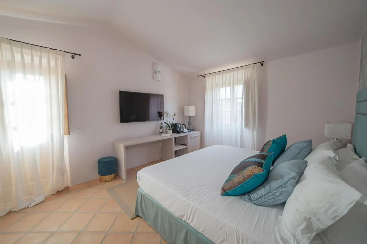 Hotel Borgo Smeraldo Arzachena 4*,